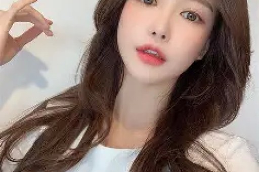 《亚洲AV无本泽朋美》免费观看